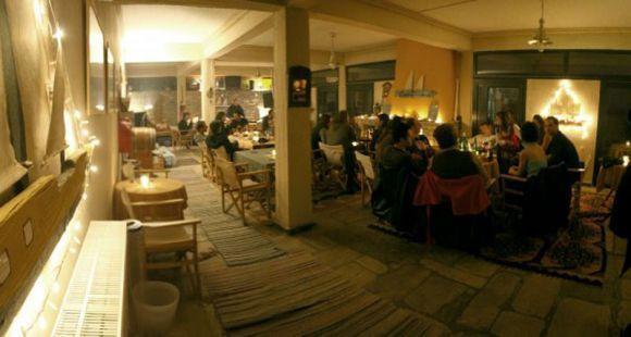 Summit Zero Hostel プラカ・リトホロ エクステリア 写真